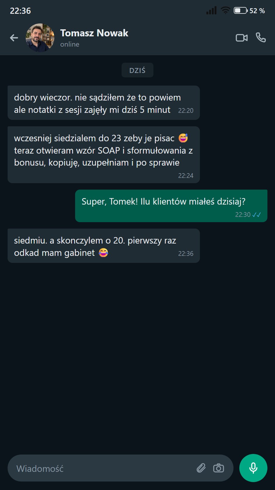 Psycholog opowiada, że notatki z sesji zajmują mu teraz 5 minut